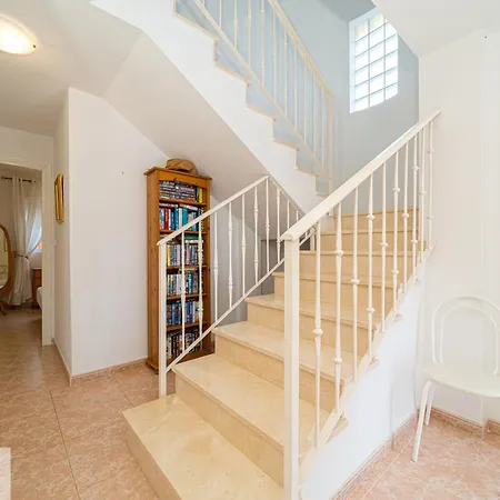 Vakantiehuis Olivos El Poblet Private Pool